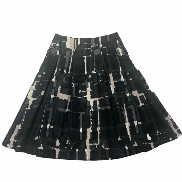 Express Dresses & Skirts - Express Size 0 Skirt Black Gray Cream Print